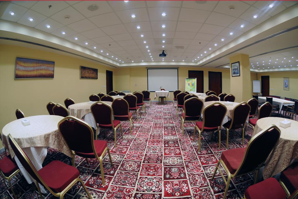 Hala Hotel Эль-Хубар Экстерьер фото