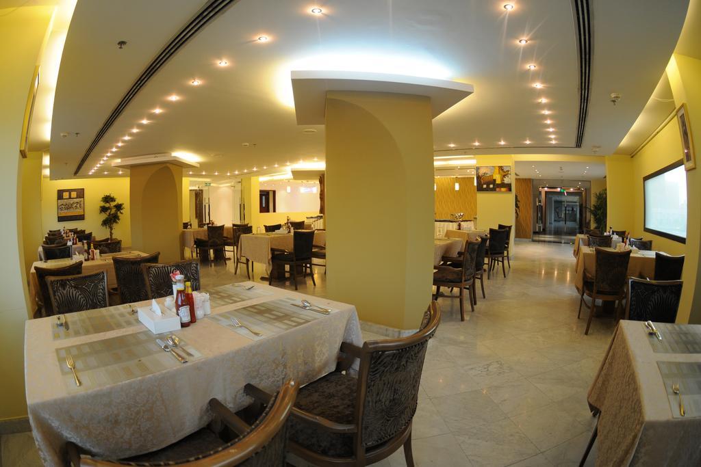 Hala Hotel Эль-Хубар Экстерьер фото