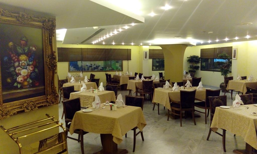 Hala Hotel Эль-Хубар Экстерьер фото